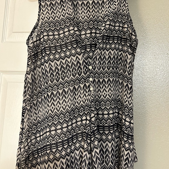 Large lightweight Brouse from sweet pea - Picture 2 of 8